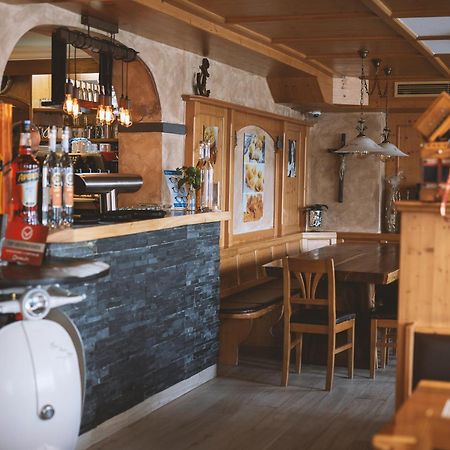 Zum Kleinen Italiener - Ristorante Pizzeria Pension ガインベルク エクステリア 写真