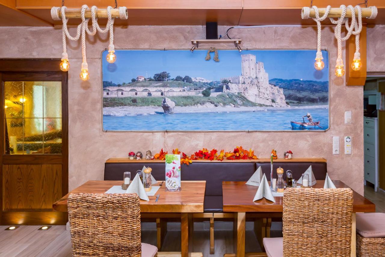 Zum Kleinen Italiener - Ristorante Pizzeria Pension ガインベルク エクステリア 写真